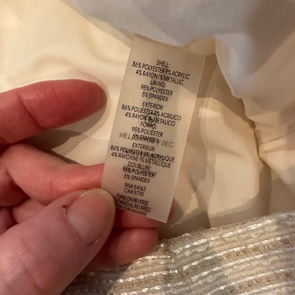 Calvin Klein Ivory Metallic Tweed -like Jacket and Skirt Suit, Size 16 - Picture 9 of 9